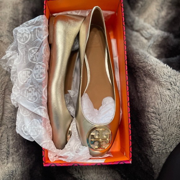 Tory Burch flats size 7 - Picture 2 of 3